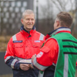 Generalleutnant a. D. Martin Schelleis im Gespräch mit dem Pressesprecher der Malteser